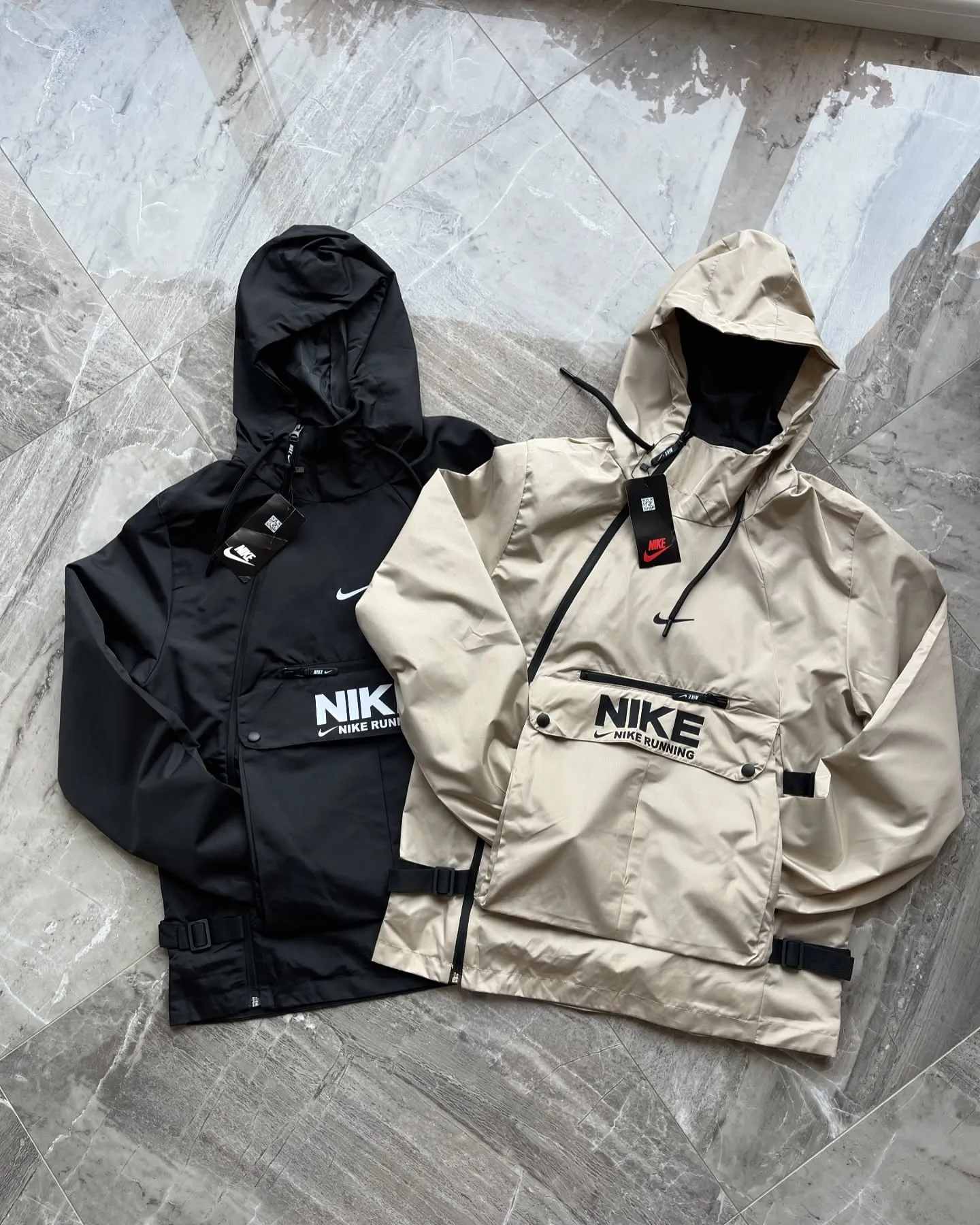 Water repellent windbreaker Image - 8