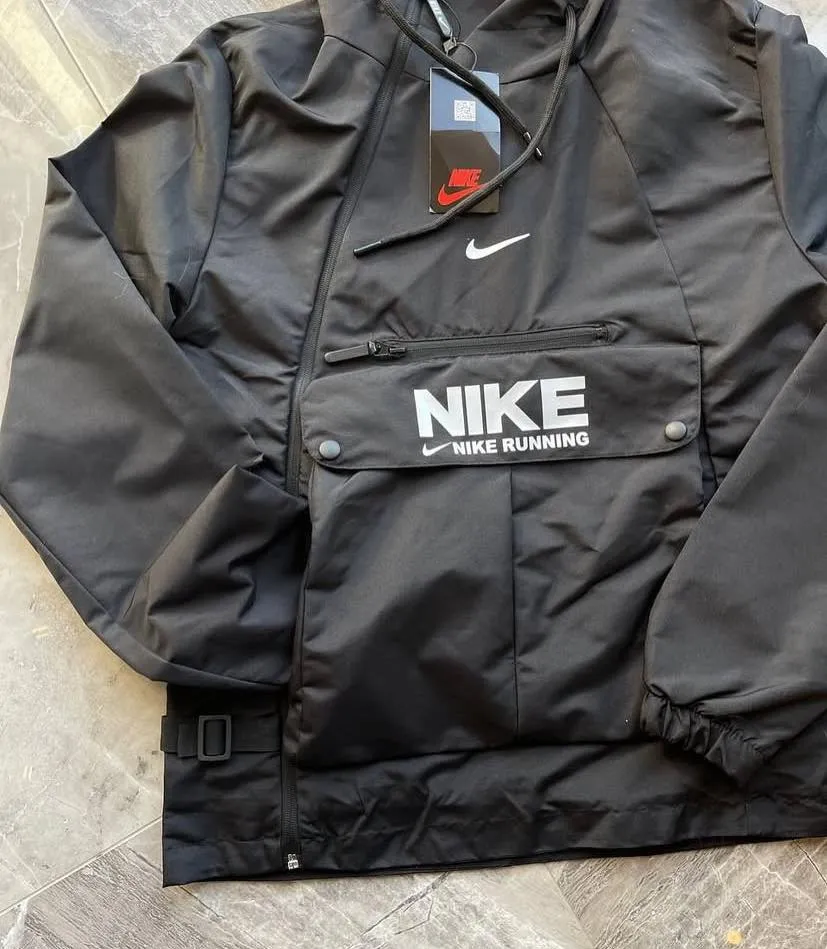 Water repellent windbreaker Image - 14