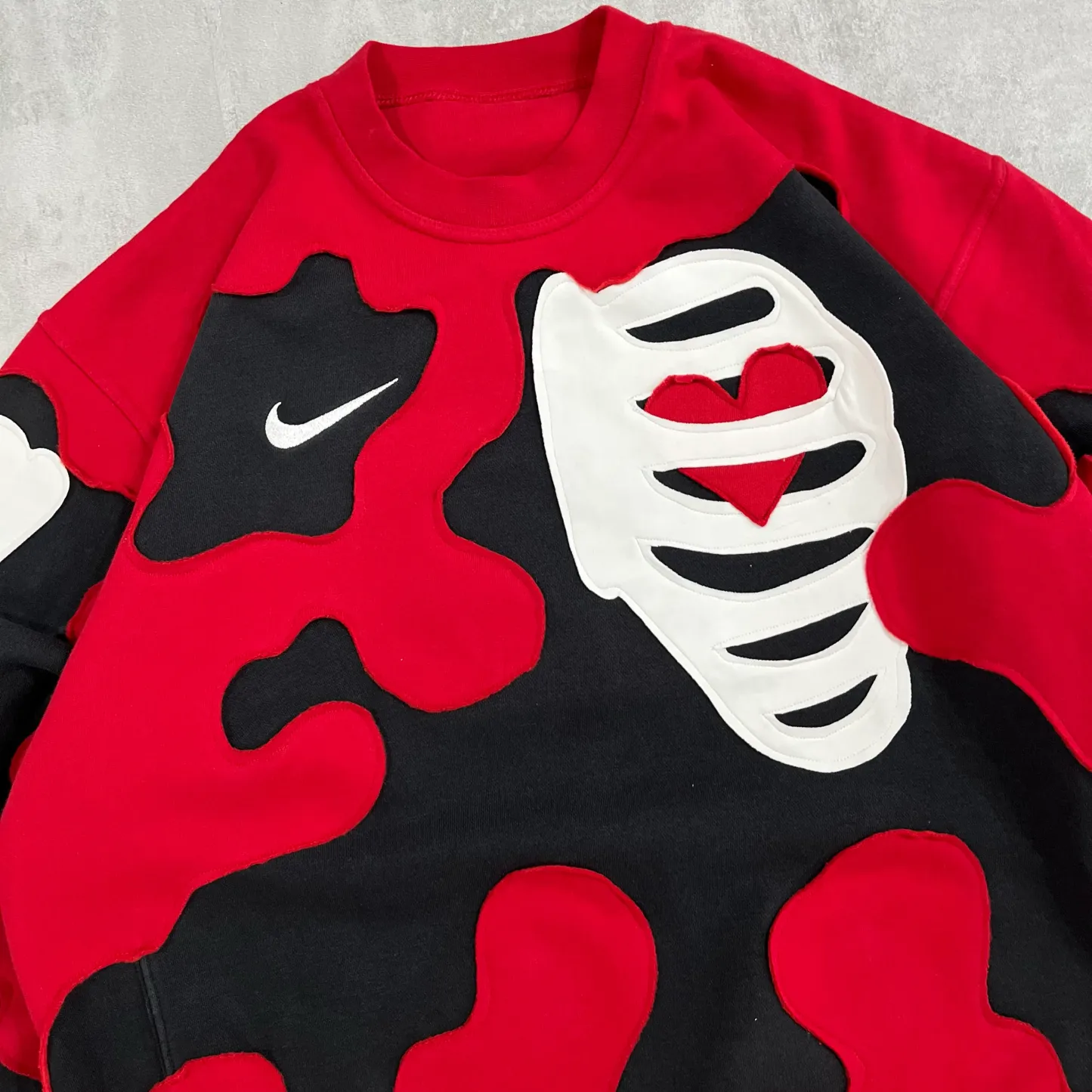 'DREAMS TAKE SWEAT' SWEATSHIRT (L)