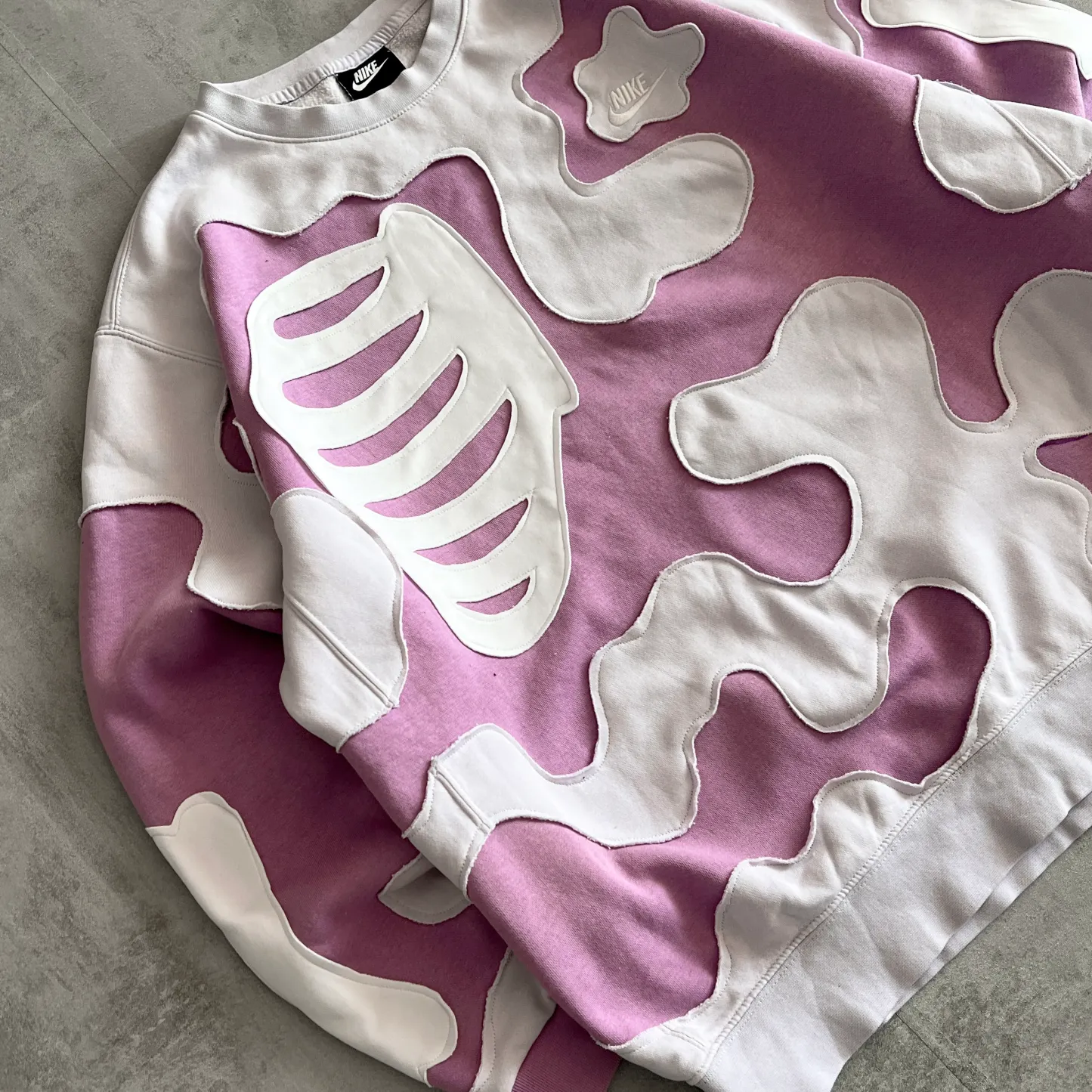 'BONES' SWEATSHIRT (L)