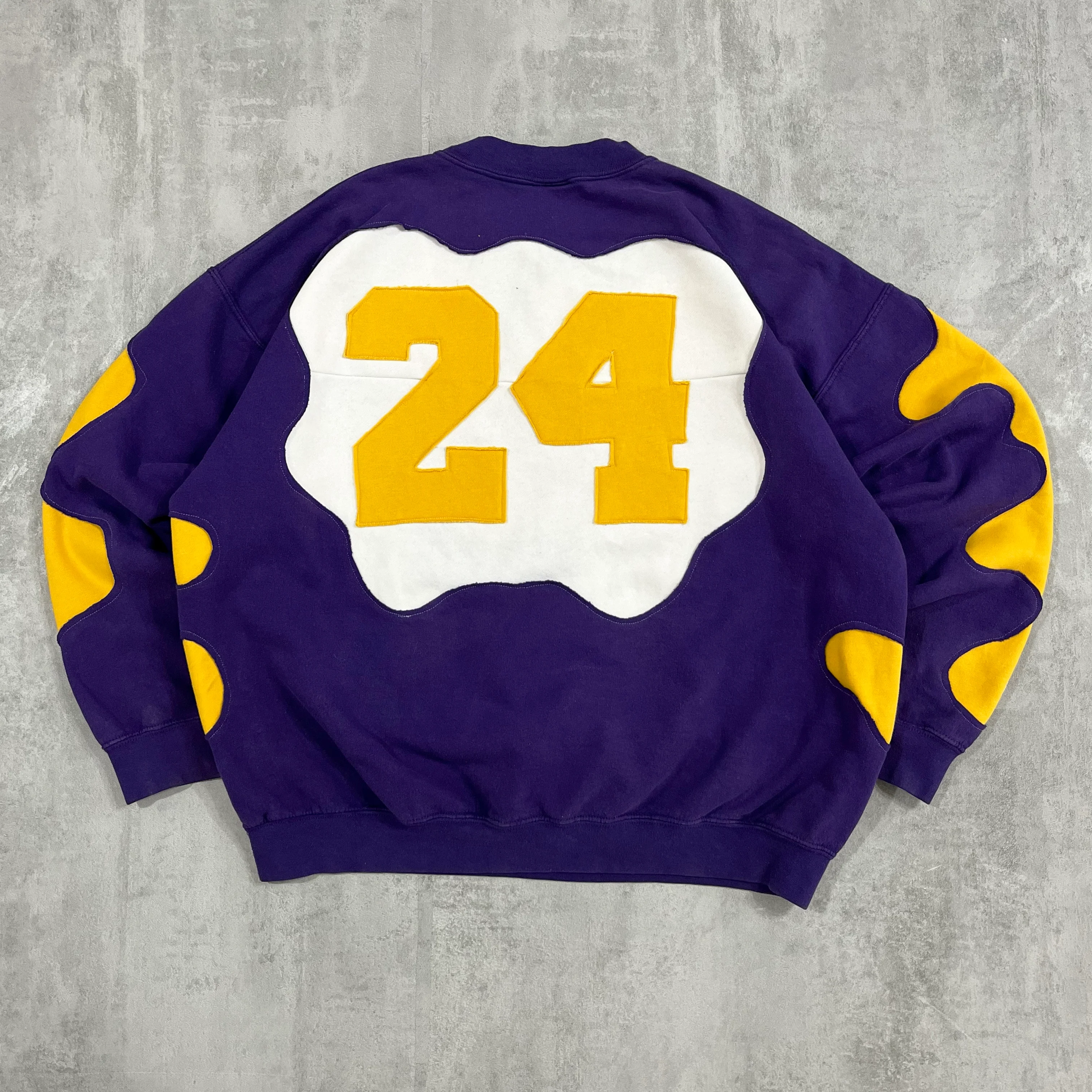 'BONES' SWEATSHIRT (L)