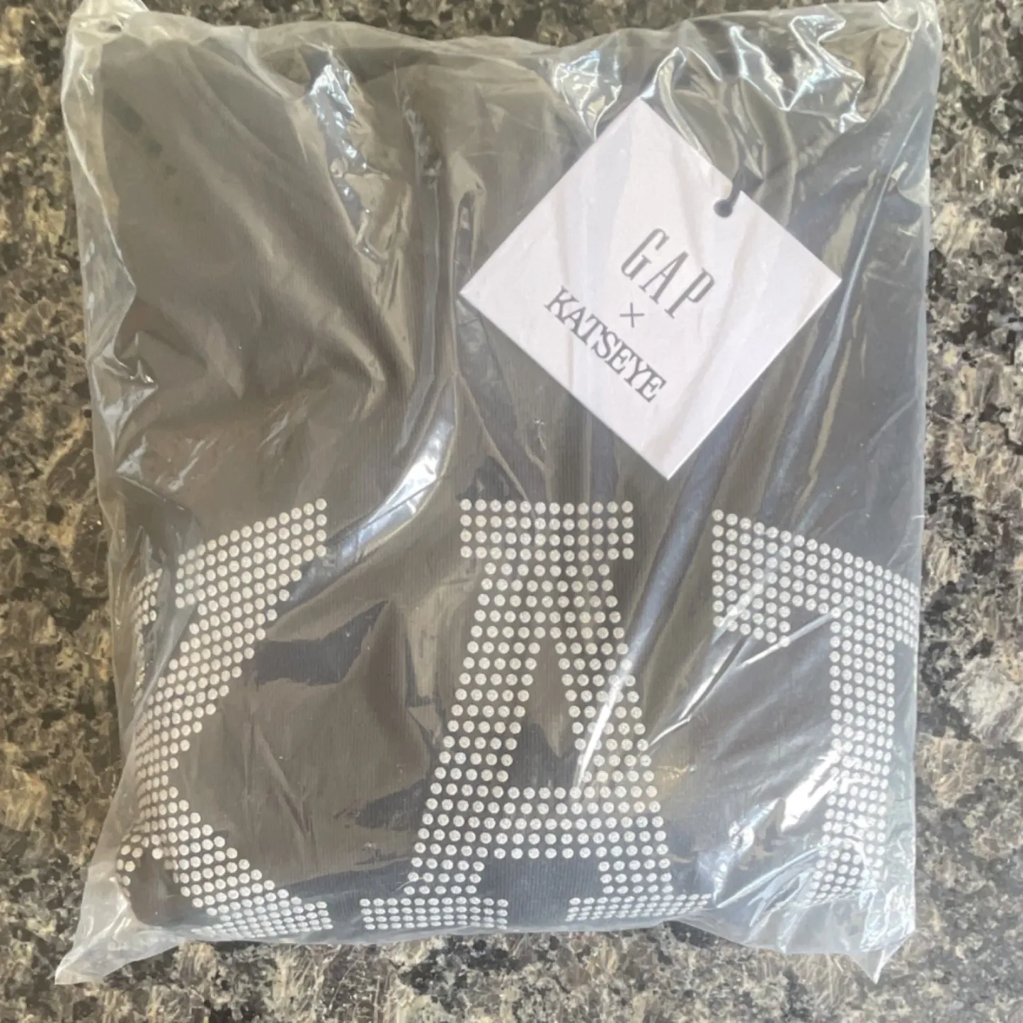 GAP x KATSEYE Large Pullover Hoodie Limited Edition In Hand