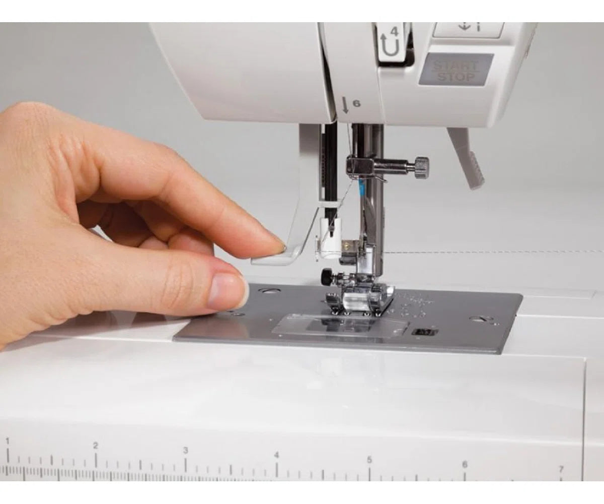 Quantum Stylist™ 9960 Sewing Machine