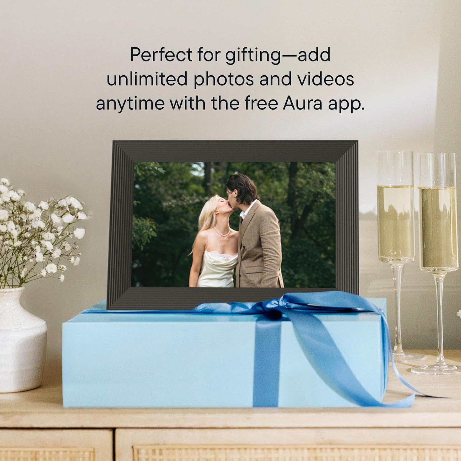 Aura Carver 10.1" HD Digital Picture Frame– Premium, Smart, Instant-Sharing, Unlimited Storage Family Frame🖼️💖