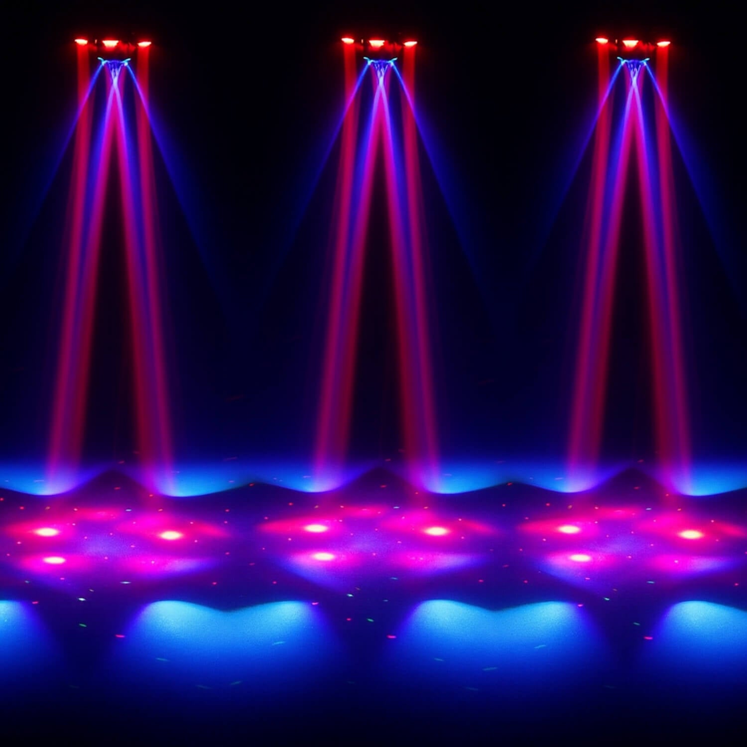 540&deg; pan 180&deg; tilt club lights on dance floor