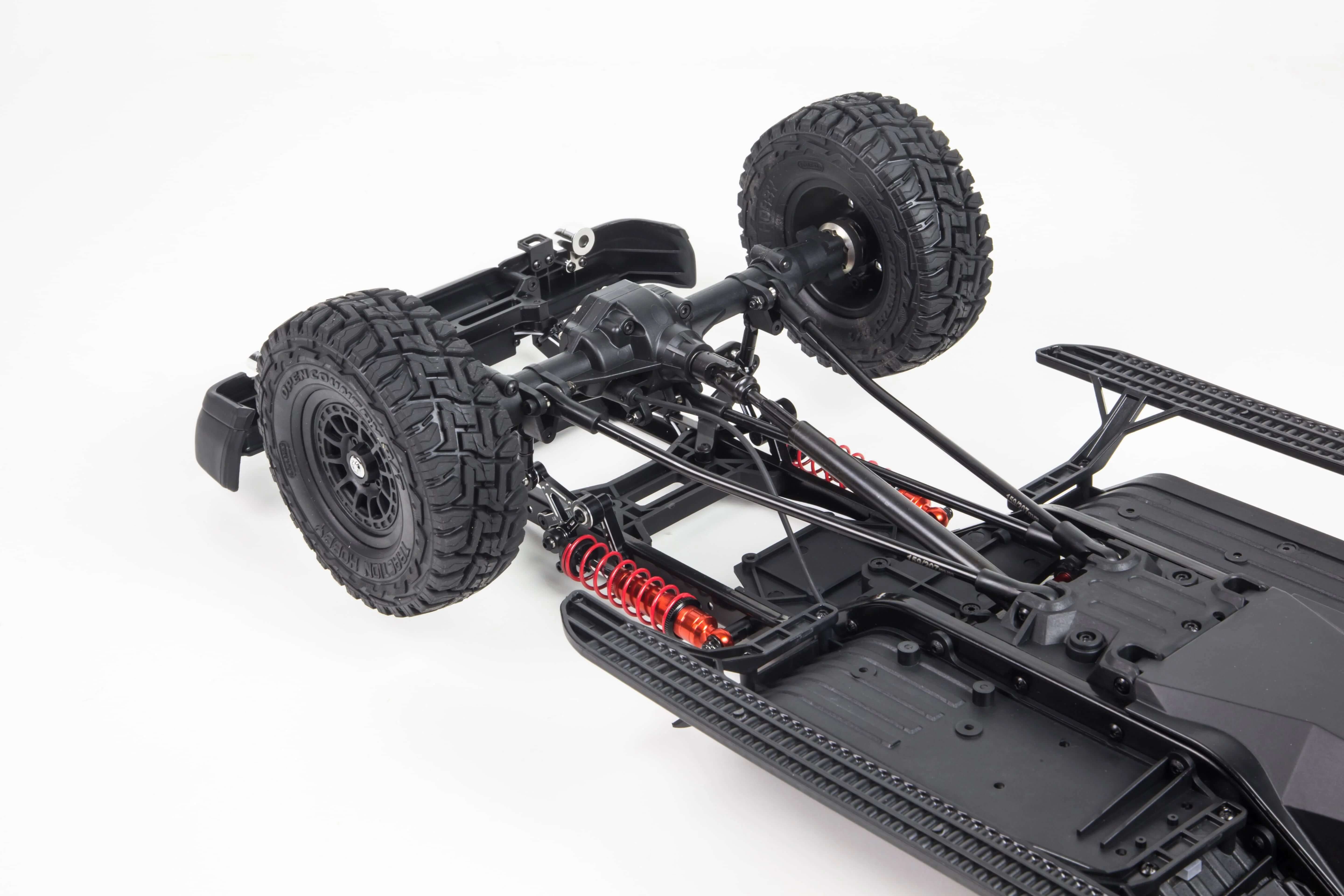 Licensed Dodge RAM emblem and TRACTION HOBBY logo details