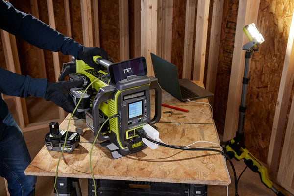 18V ONE+ 1800-WATT POWER STATION KIT product feature