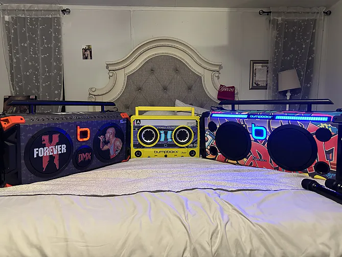 Bumpboxx - Flare8 Pro Portable Speaker Boombox - NYC Graffiti