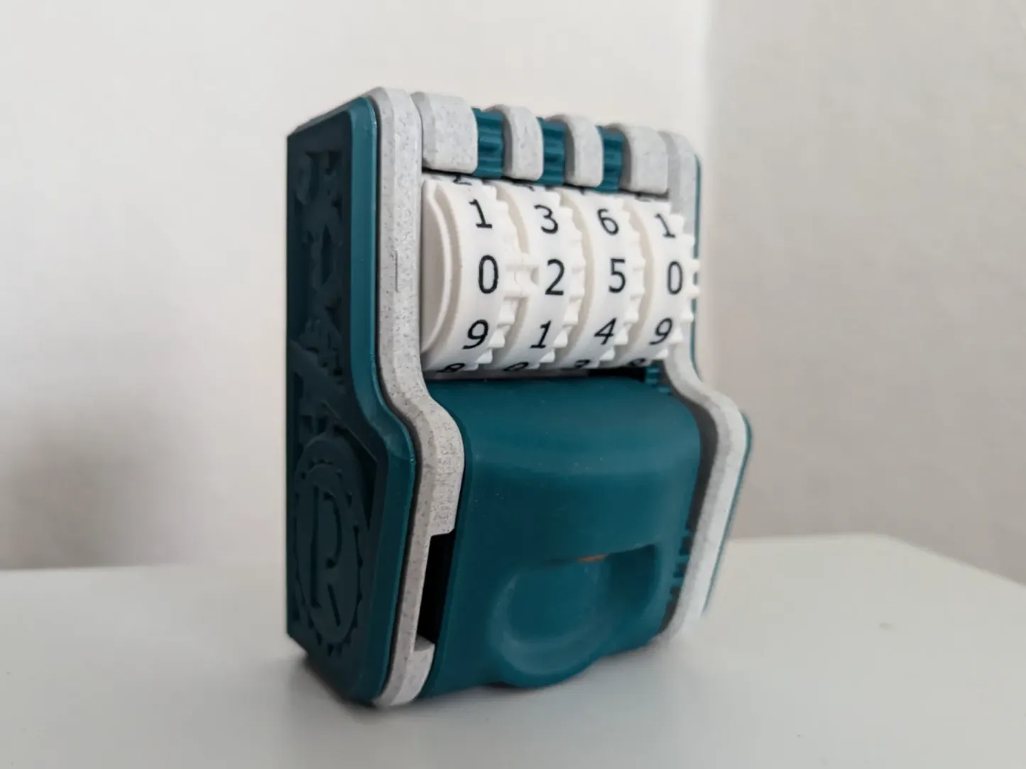 Beer bottle cap counter