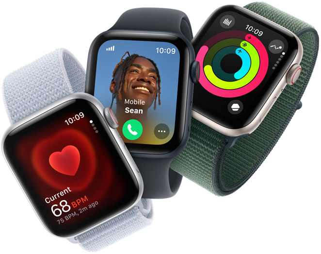 H&aacute;rom Apple Watch SE k&eacute;sz&uuml;l&eacute;k pulzusfigyel&eacute;st, bej&ouml;vő h&iacute;v&aacute;st &eacute;s aktivit&aacute;si csenget&eacute;seket jelen&iacute;t meg