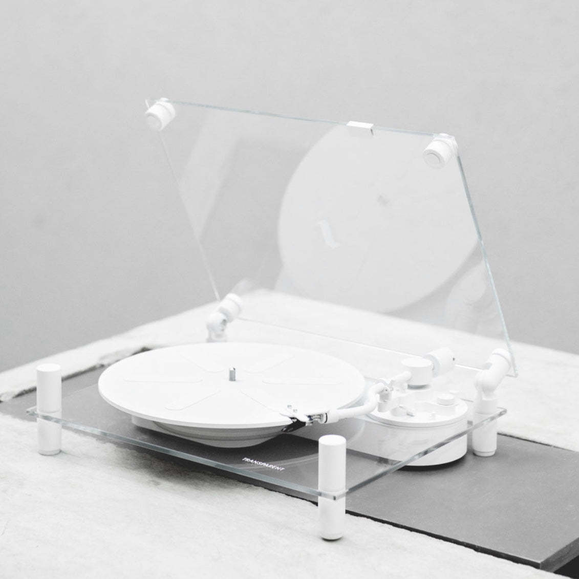 Transthtparent Turntable - White