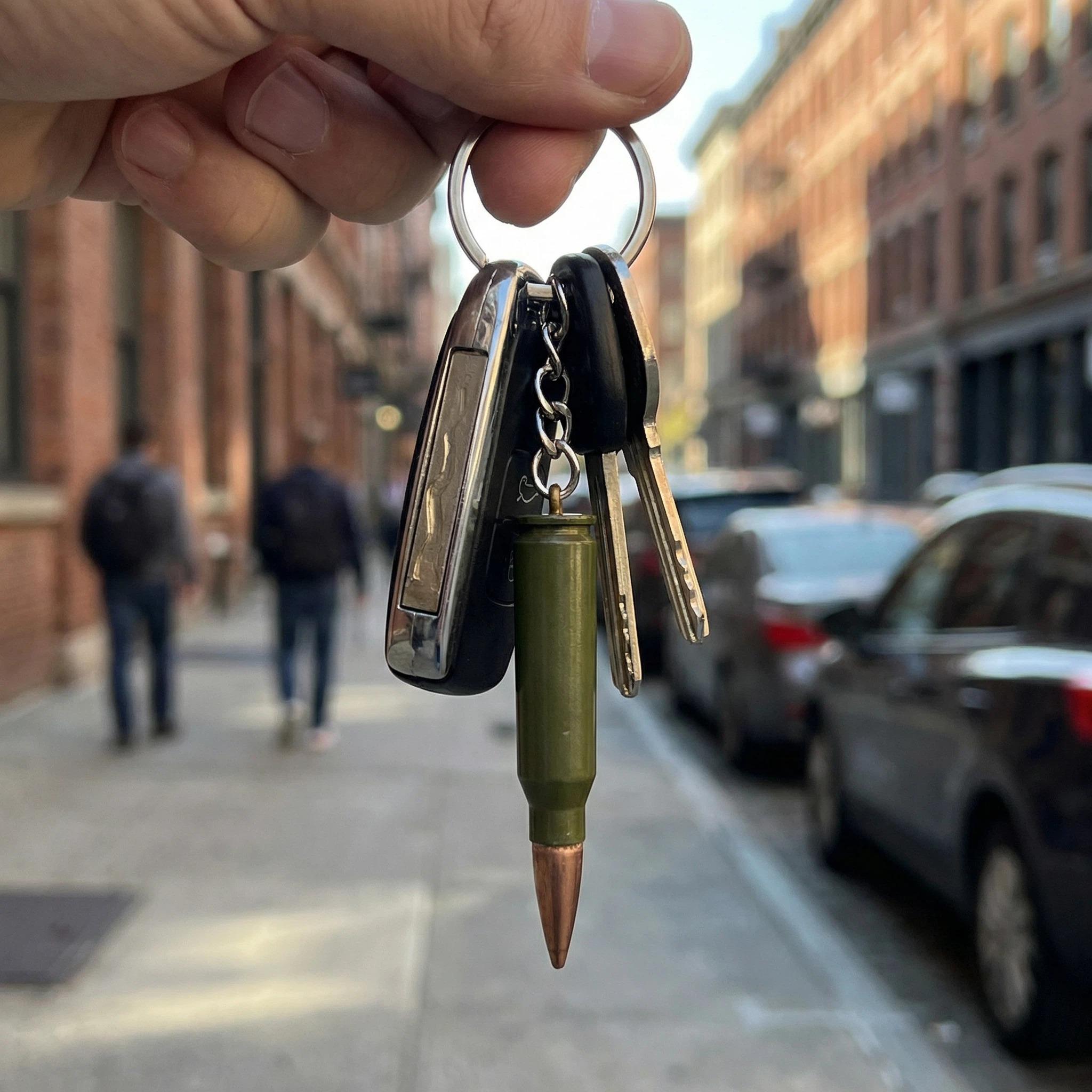 Army Style Metallic Bullet Keychain, Tactical Military Design - Perfect for Car Mirror/Backpack Decoration & Unique Holiday Gift