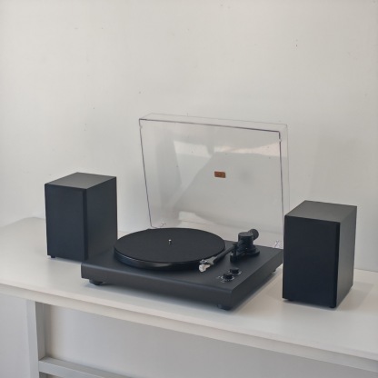 Auryvox VX100 Retro-Plattenspieler mit Holzmaserung und Audio-Technica-Nadel, All-in-One-Tonabnehmer mit beweglichem Magneten für Vinylplatten