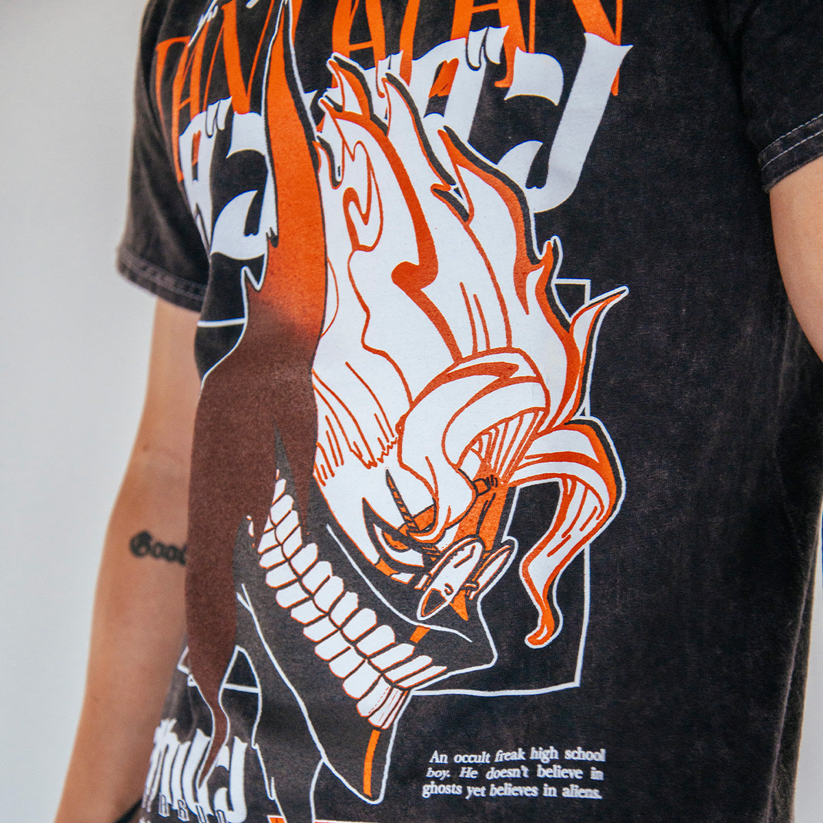 DAN DA DAN Okarun Side Profile Mineral Wash Black T-Shirt-MOSSCIU