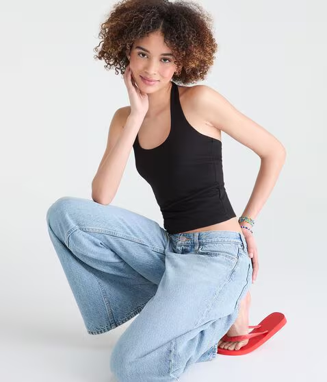 EVERYDAY HALTER TOP -