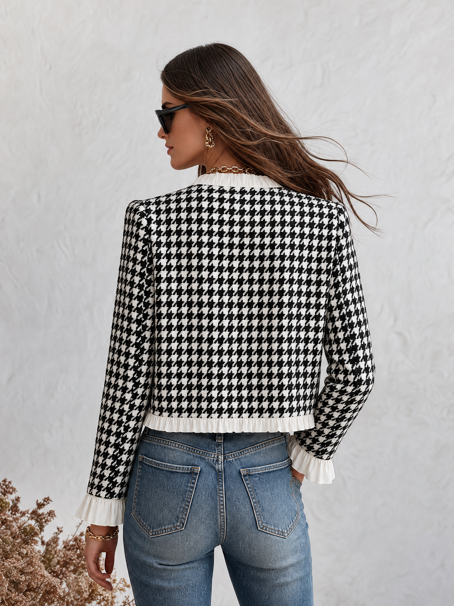Resort-style Crew-neck Houndstooth Ruffle Jacket