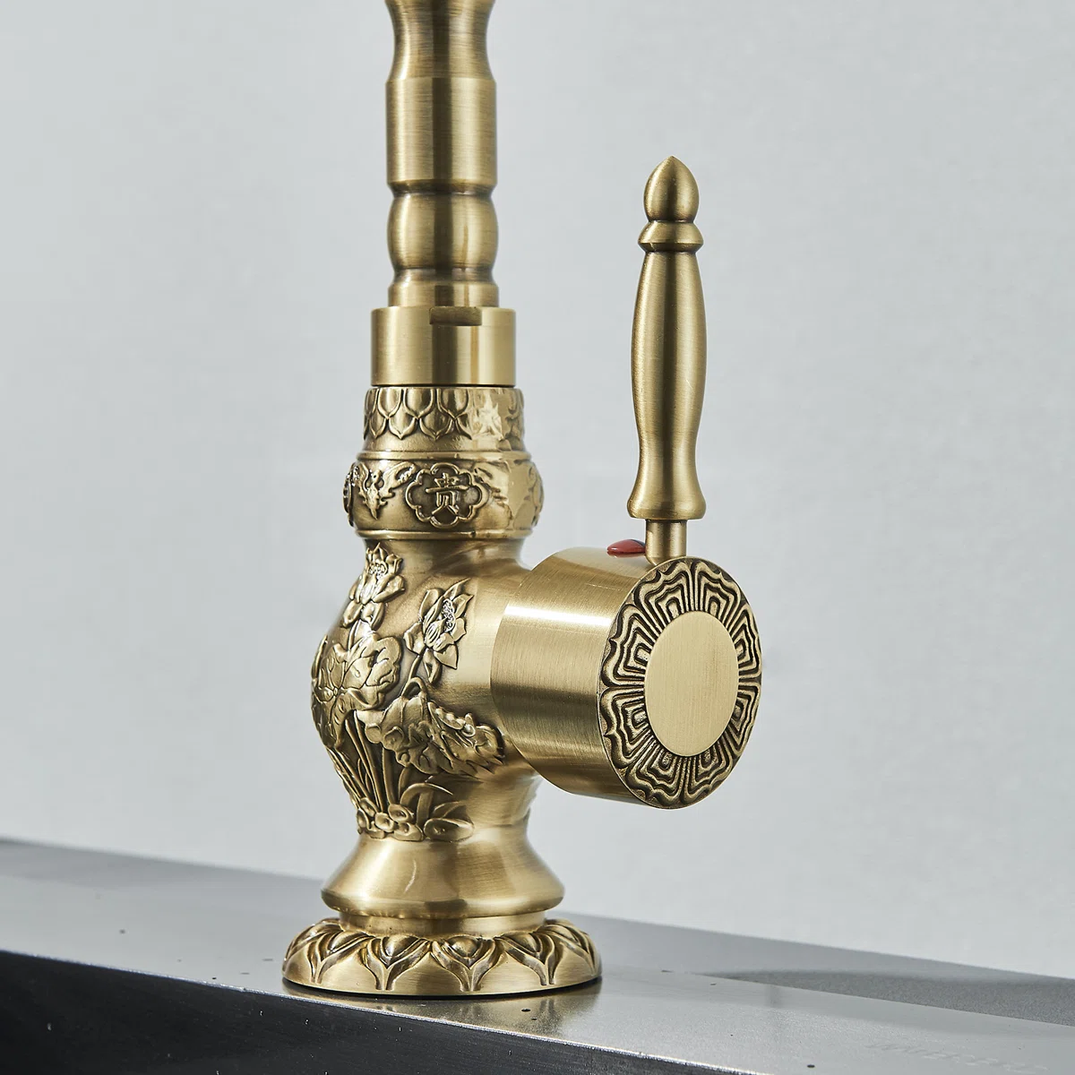 Bathroom sink Faucet