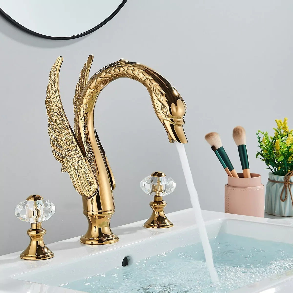 Golden Ornate Swan Style Bathroom Sink Faucet