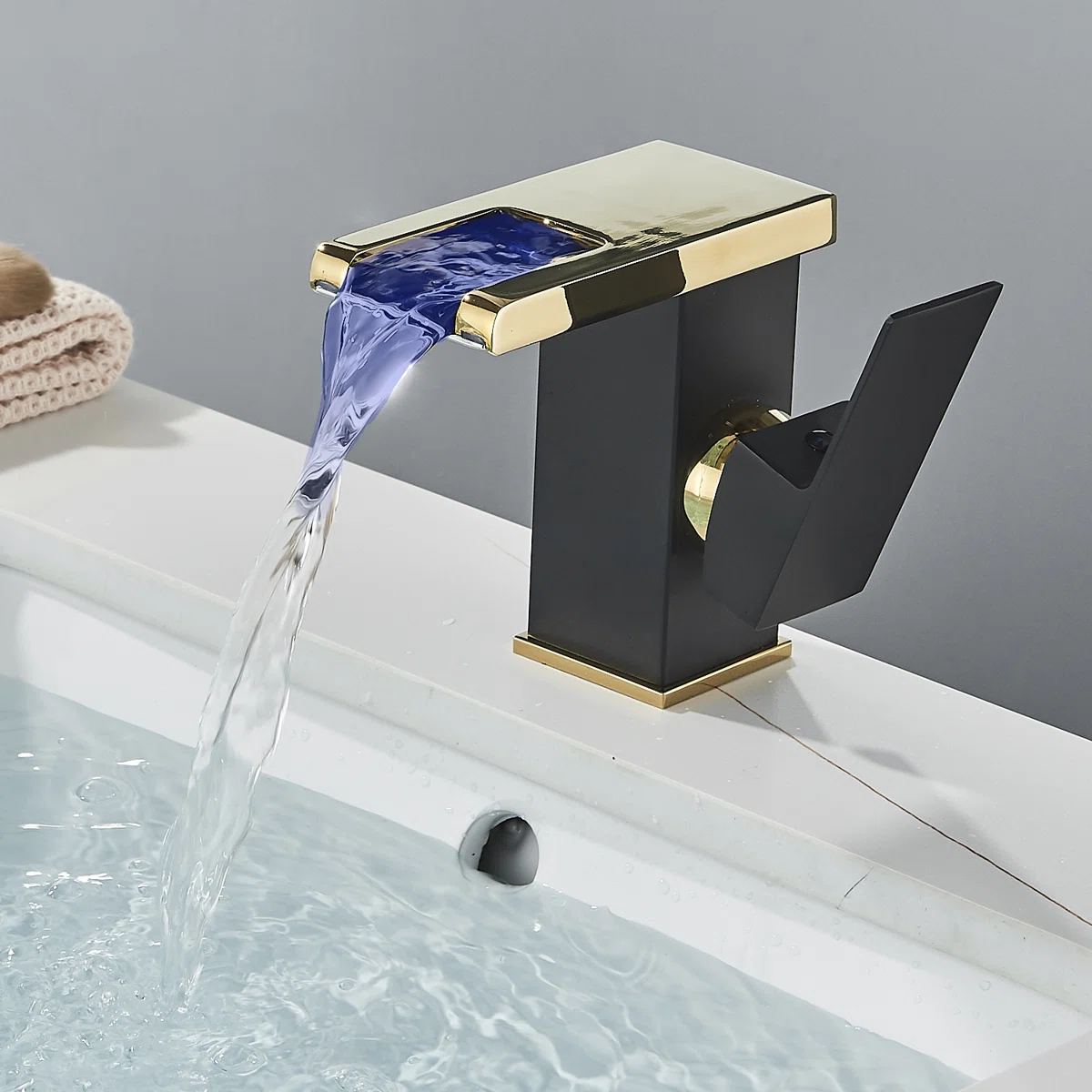 Single-Hole Single-handle Bathroom Faucet