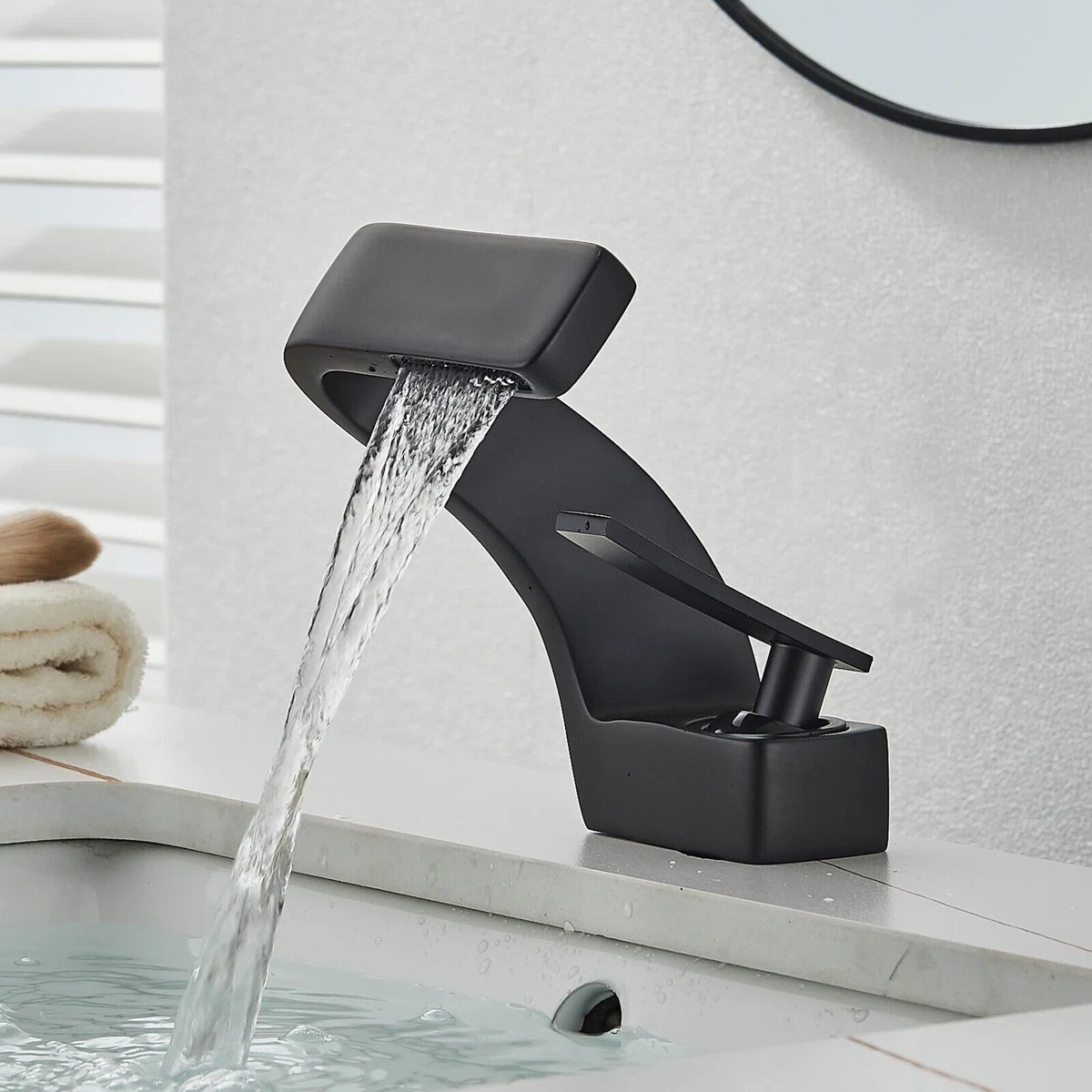 Single-Hole Single-handle Bathroom Faucet