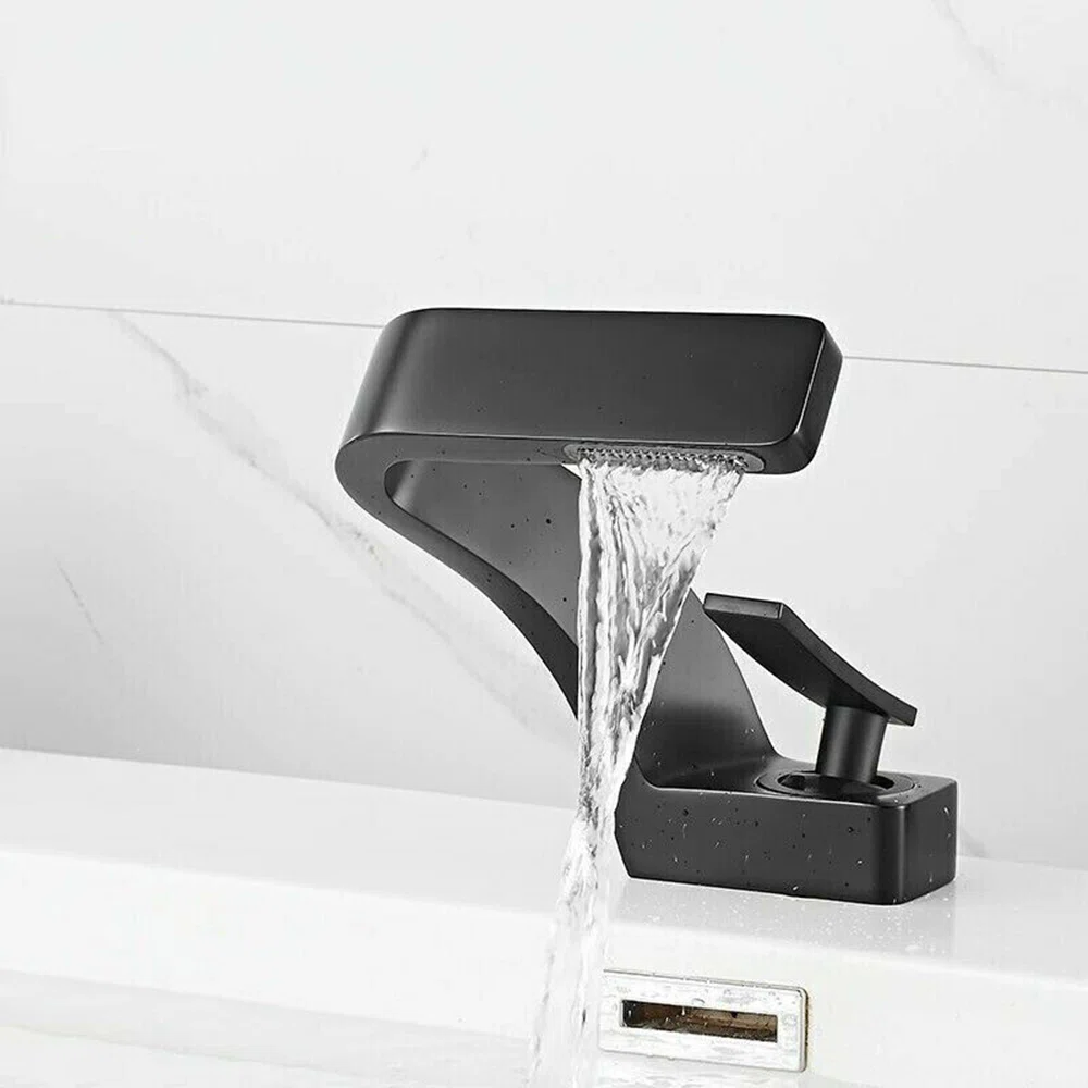 Single-Hole Single-handle Bathroom Faucet