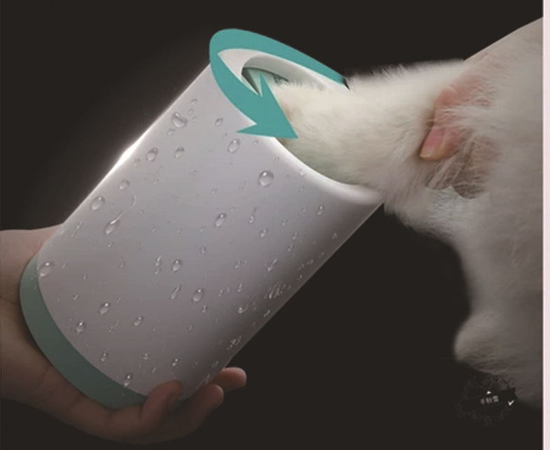 Portable Dog Paw Cleaner Cup | Silicone Foot Washer for Small & Medium Dogs Cats Automatic Muddy Paw Cleaning Supplies