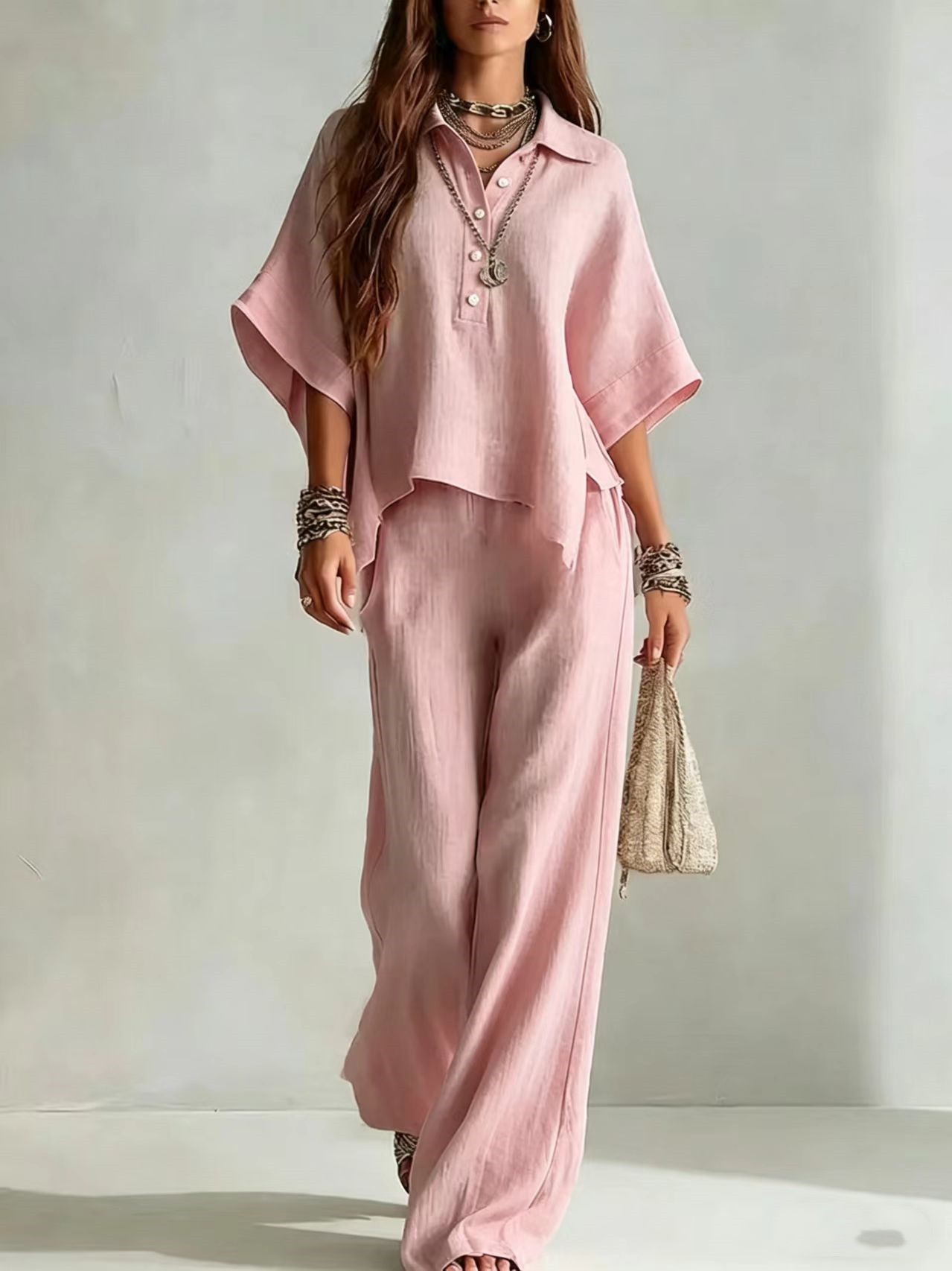 Zweiteiliges Set aus Kurzarmhemd und locker sitzender Hose für Damen