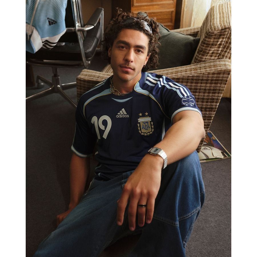 Argentina Away Shirt 2006 Messi 19 - Men's-SoccerKits Hub | Buy Soccer Jerseys Online