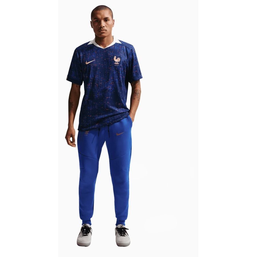 France Sweatpants NSW Tech Fleece World Cup 2026 - Game Royal/Metallic Copper - Men's-SoccerKits Hub | Buy Soccer Jerseys Online