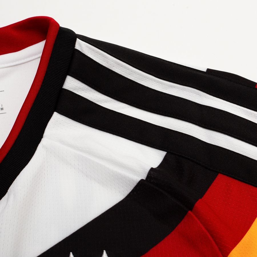 Germany Home Shirt World Cup 2026 MUSIALA 10 - Men's-SoccerKits Hub | Buy Soccer Jerseys Online