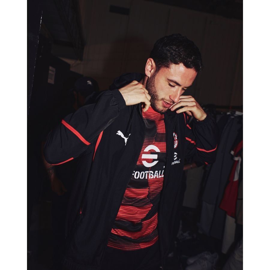 Milan Jacket Pre Match Woven Anthem - PUMA Black/For All Time Red Kids-SoccerKits Hub | Buy Soccer Jerseys Online