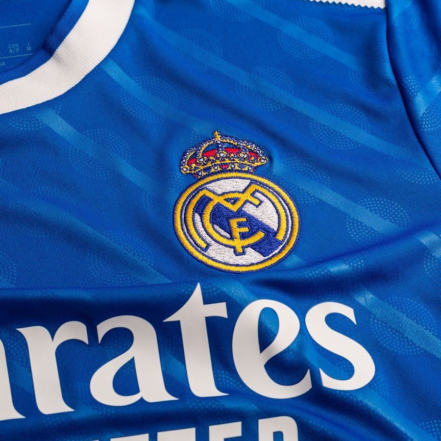 Real Madrid 3rd Shirt 2025/26 - Men's-SoccerKits Hub | Buy Soccer Jerseys Online