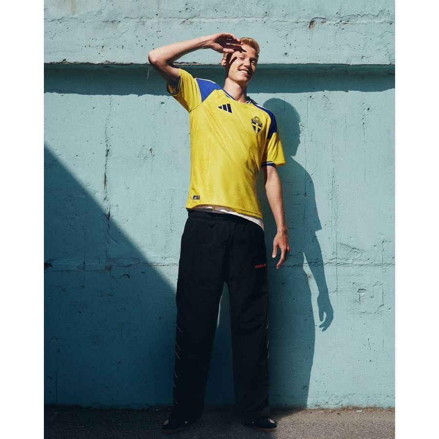 Sweden Home Shirt World Cup 2026 - Men's-SoccerKits Hub | Buy Soccer Jerseys Online
