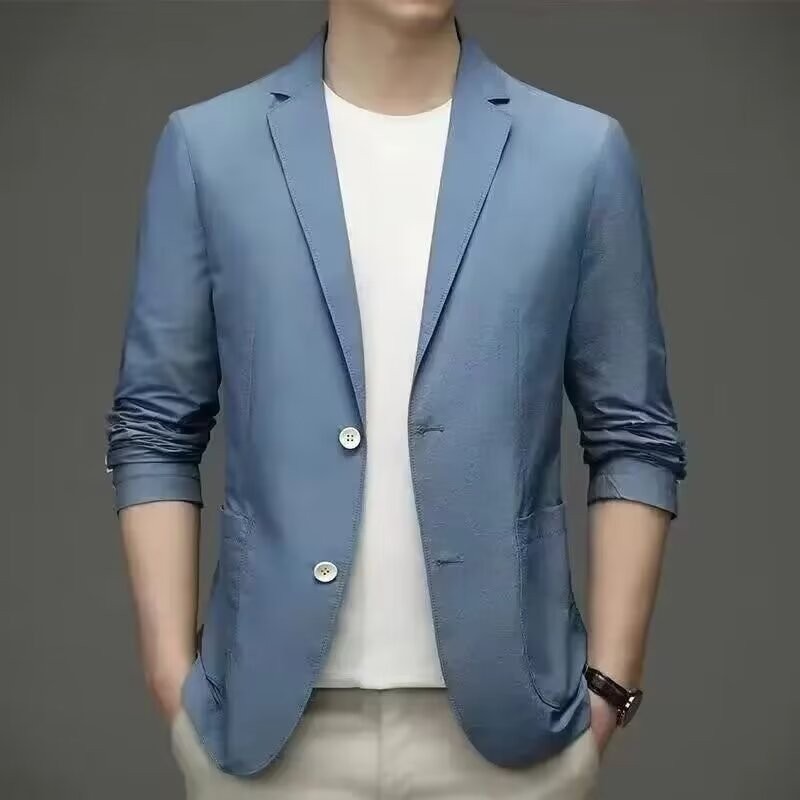 Business casual yet comfortable – a soft ice silk suit jacket, suitable for all-day wear.