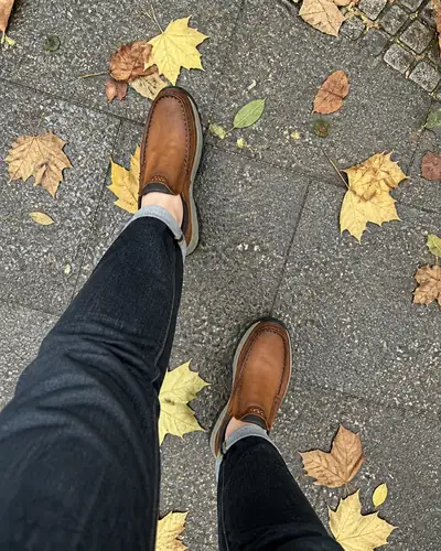 Thomas M., Berlin &middot; Ich-Perspektive, Schuh braun