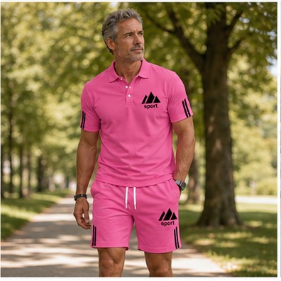 Parkspaziergang mit dem Herren-Sommer-Set in Rosa