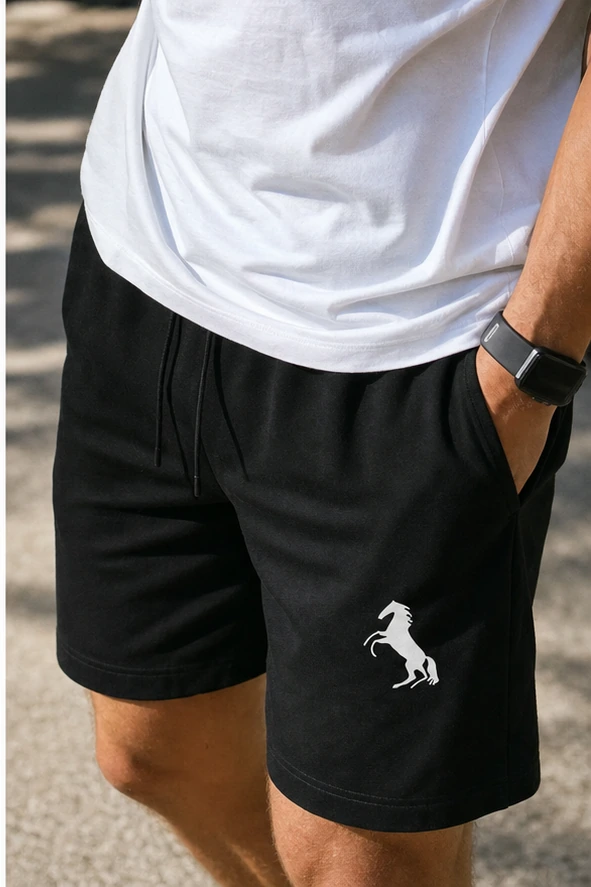 Detail von Bund, Kordelzug, Tasche und Shorts-Saum