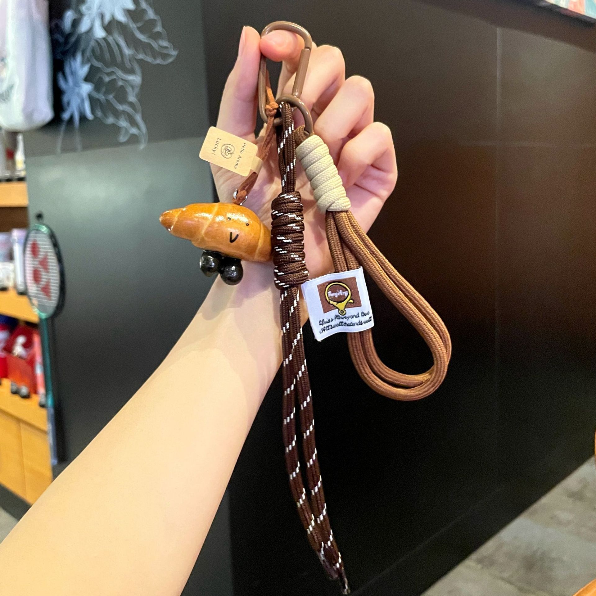 Valentine's Day gift, couple's keyring,4 Styles Plastic Simulated Alkaline Water Bread Keychain Cute Bread Novelty,Valentine's Day gift Food Key Rings for DIY Crafts Bags Car Key Backpack Purse Decor