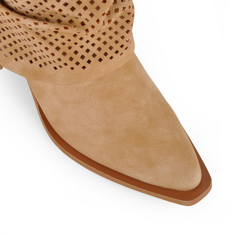 Pointed Toe Hollow Buckle Western Boots