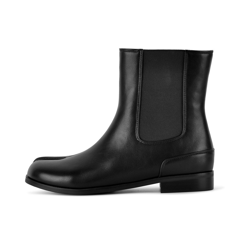 Round Toe Tabi Ankle Boots