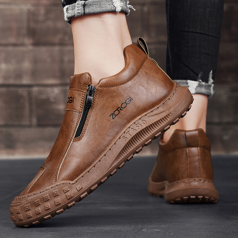 Pantofi casual