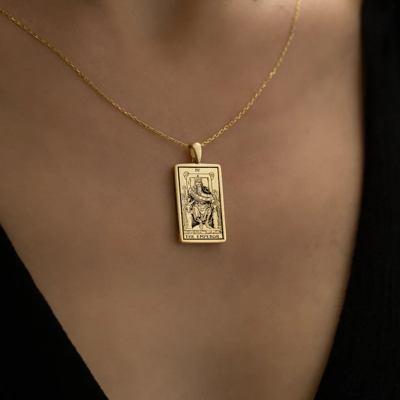 Reducere de 50% pe tot site-ul - 🌟🌈 Colier exclusivist de 14K Carte de Tarot Zodiac față-verso ✨🎁 (Potrivit pentru bărbați și femei) Un cadou perfect pentru mame, soții, soți