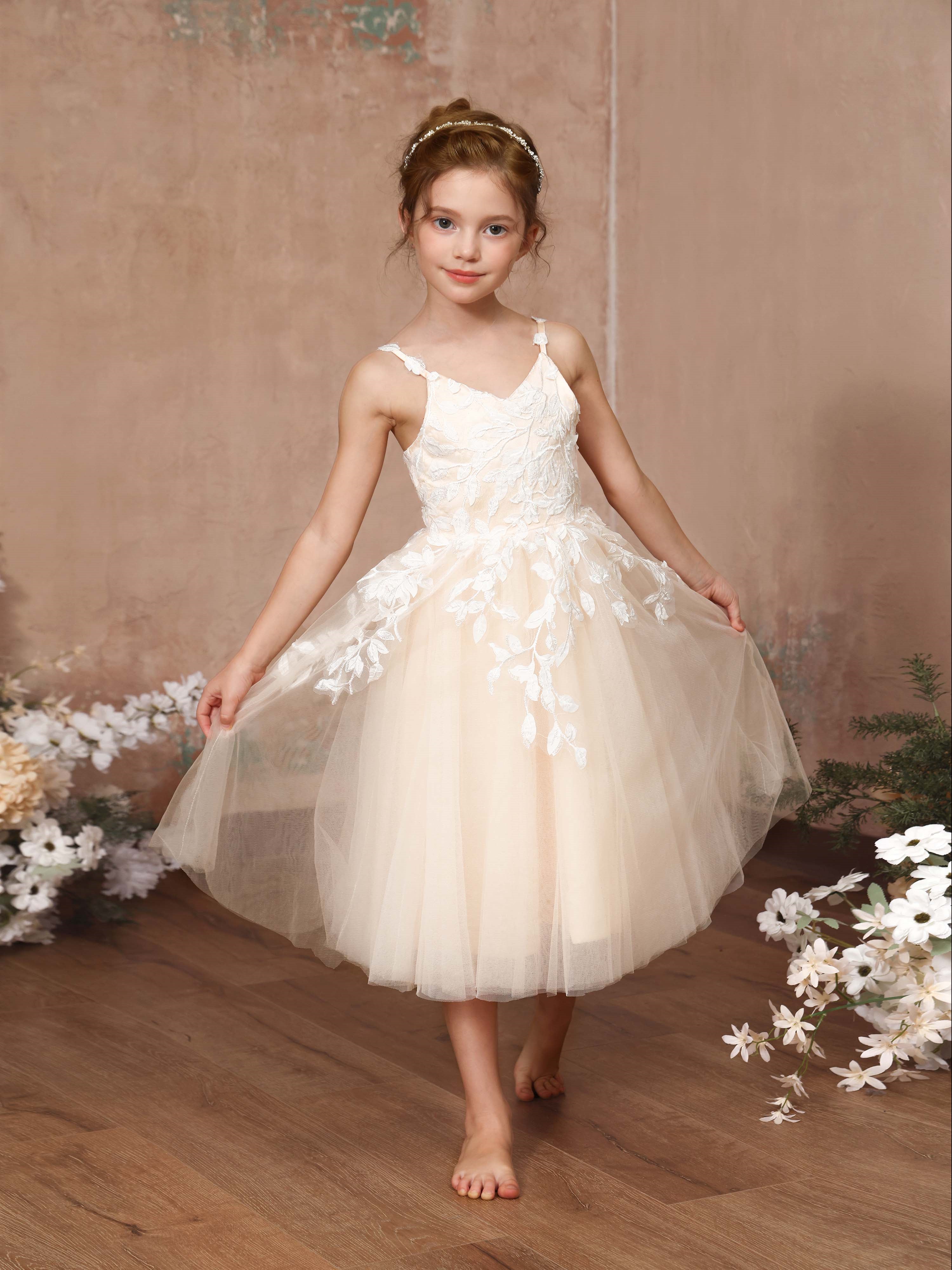 A-Line/Princess Lace Sleeveless V-Neck Tea-Length Flower Girl Dresses As Pic