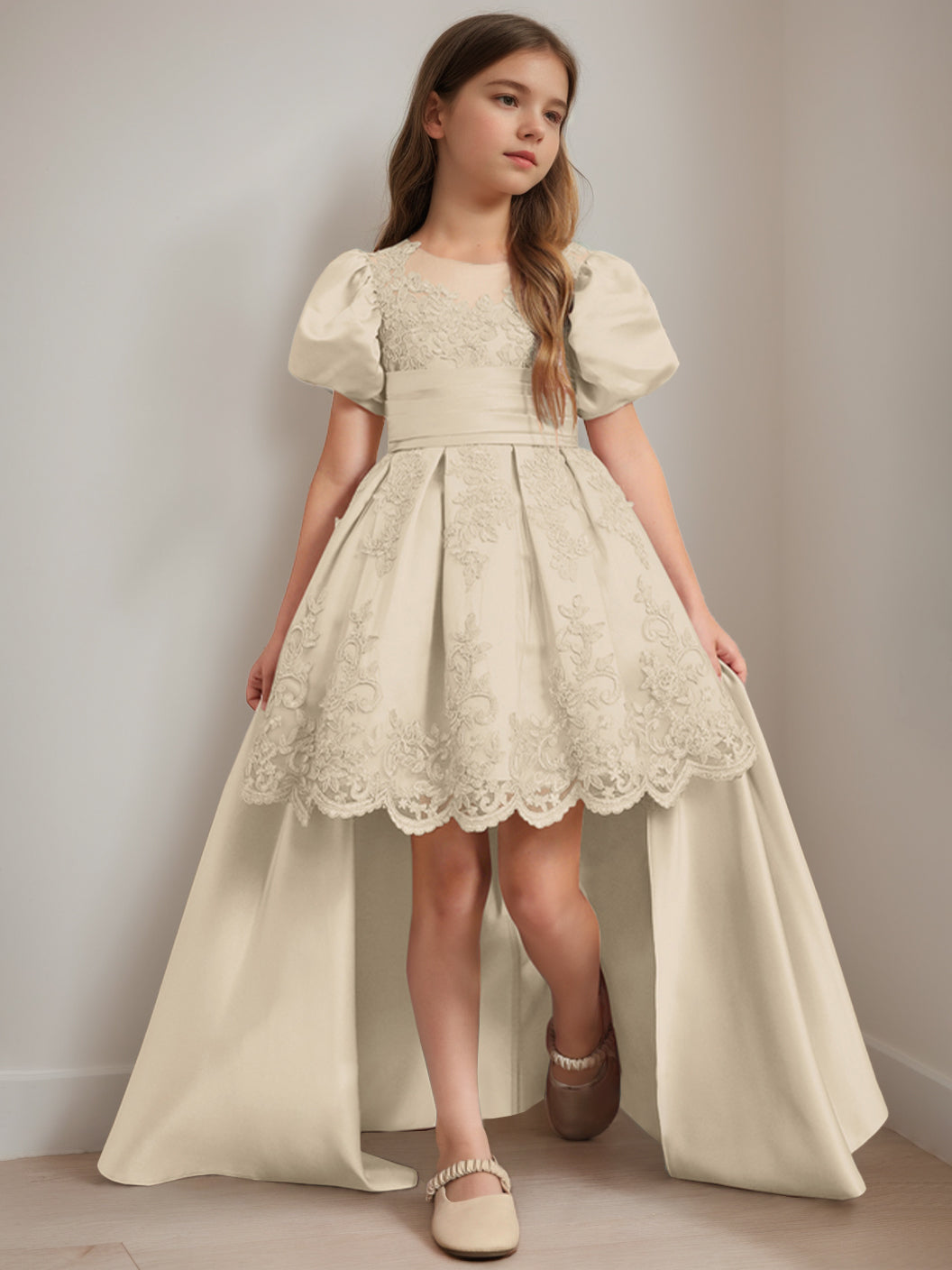 Ball-Gown Scoop Neck Short Sleeves Knee-Length Flower Girl Dress with Appliques Sand