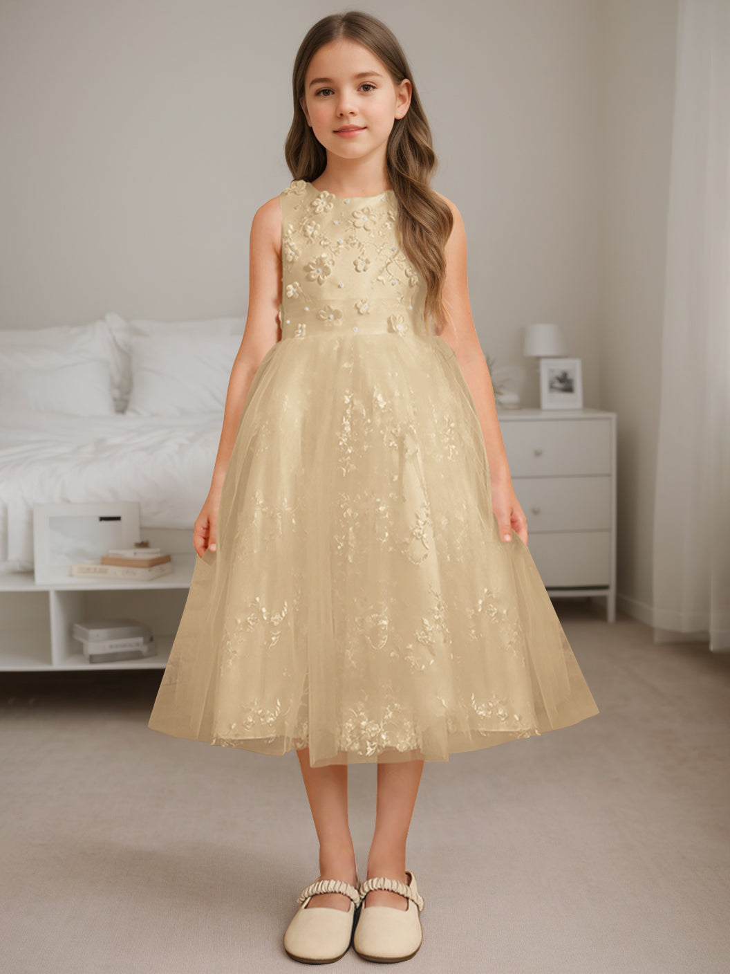 A-Line/Princess Scoop Neck Sleeveless Tea-Length Flower Girl Dress with Beading Champagne