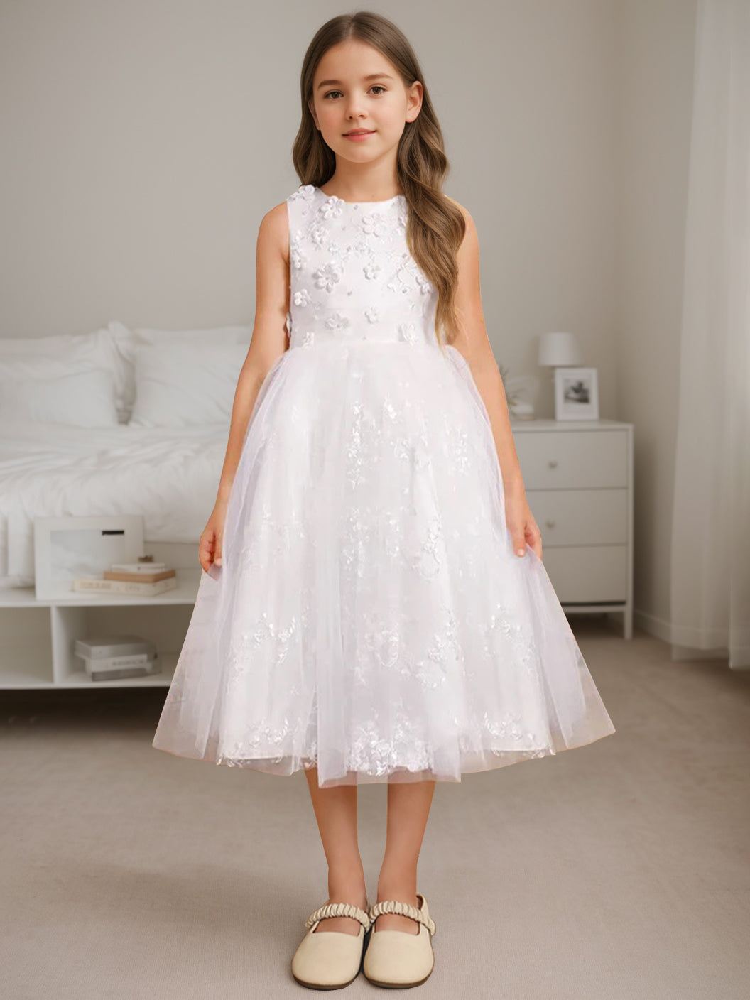 A-Line/Princess Scoop Neck Sleeveless Tea-Length Flower Girl Dress with Beading White