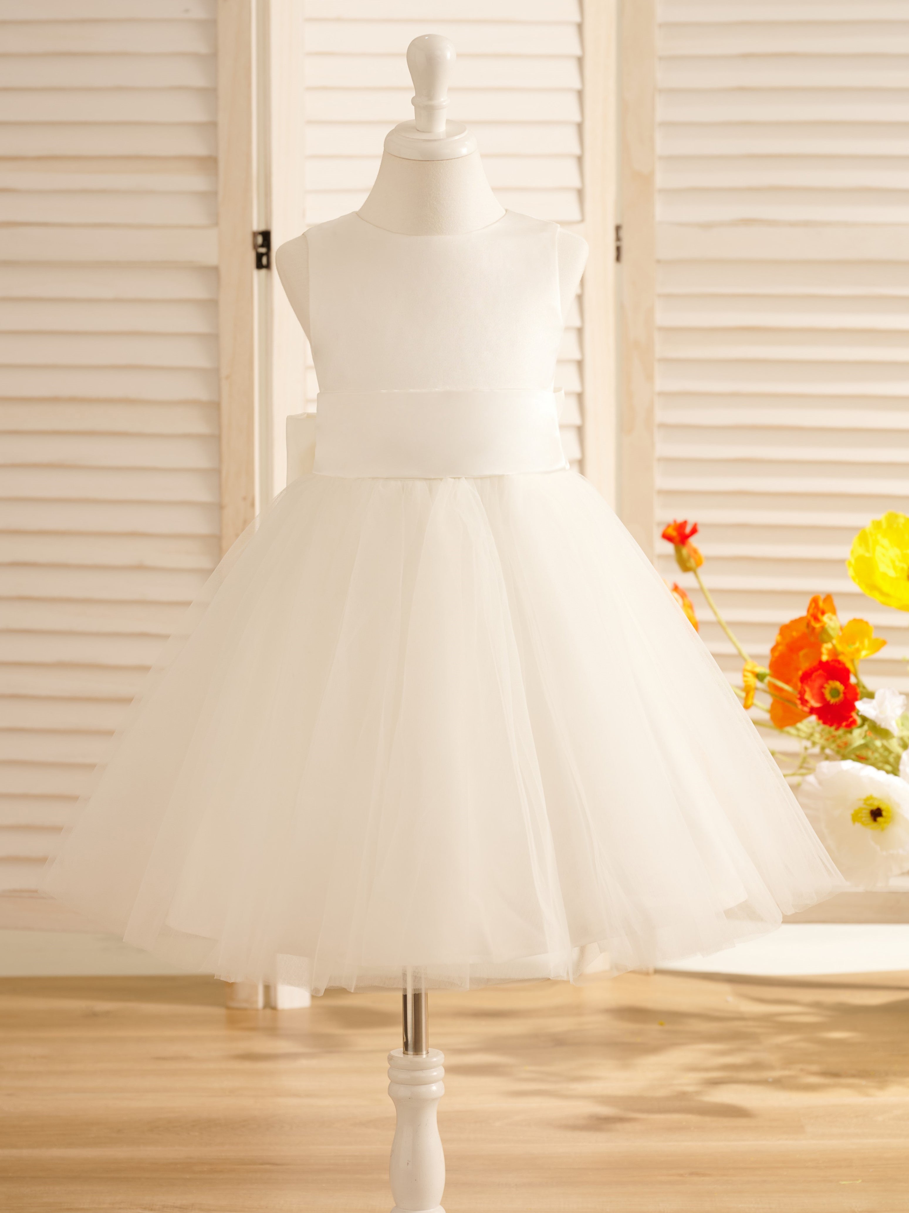 A-Line Satin Tulle Knee-length Flower Girl Dress Ivory