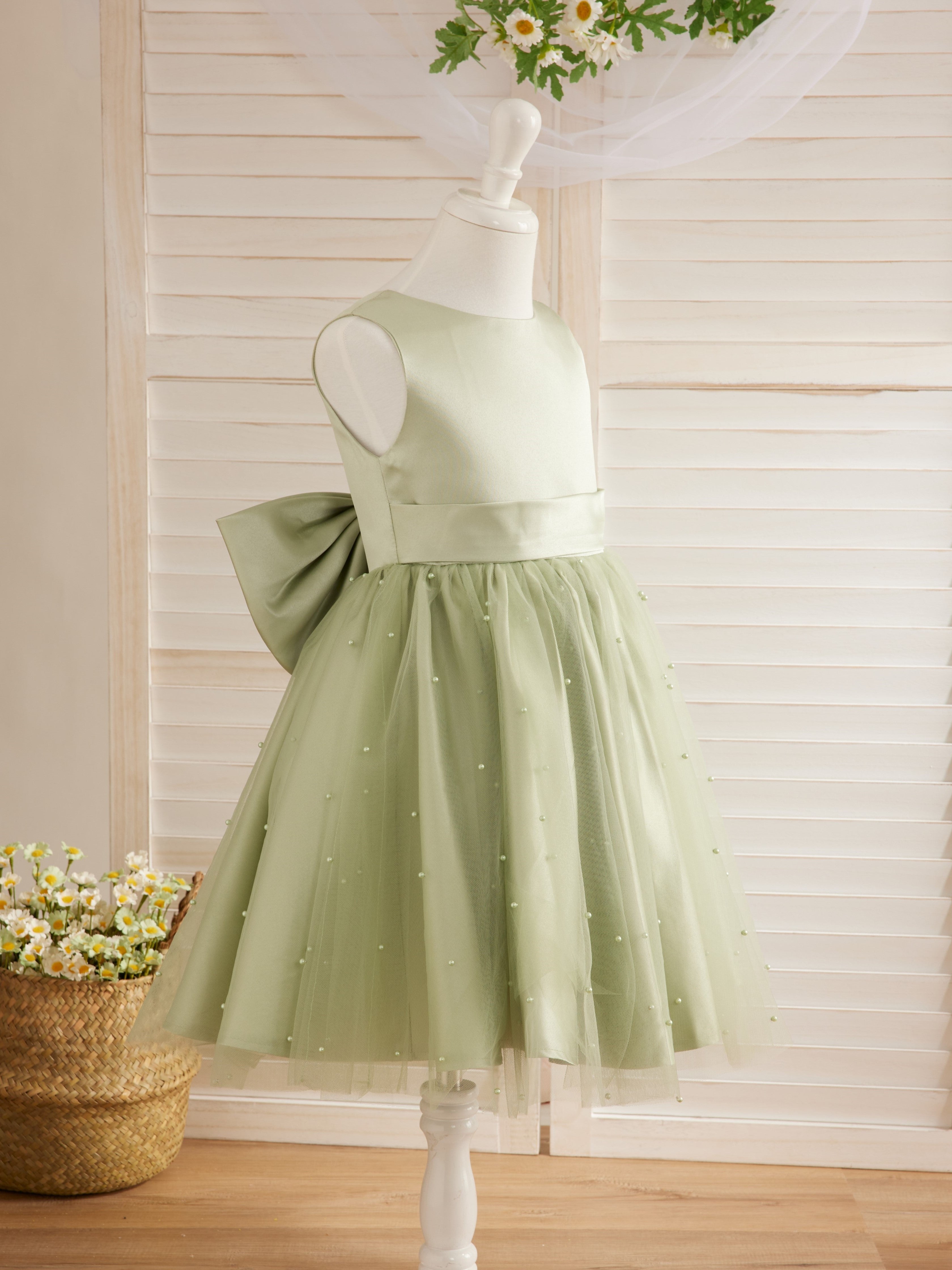 Ball-Gown/Princess Satin Tulle Knee-length Flower Girl Dress Ivory