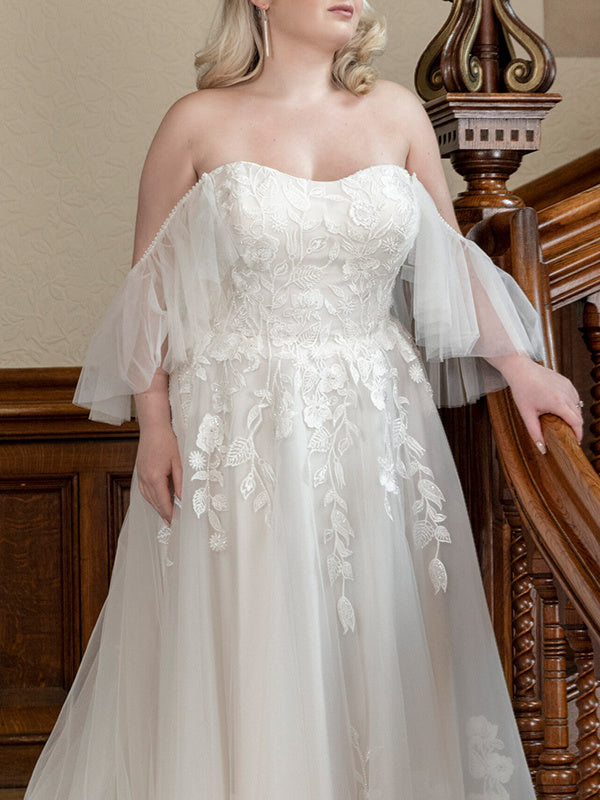 A-Line/Princess Off-the-shoulder Sweep Train Sleeveless Tulle Wedding Dresses With Appliques Lace Ivory