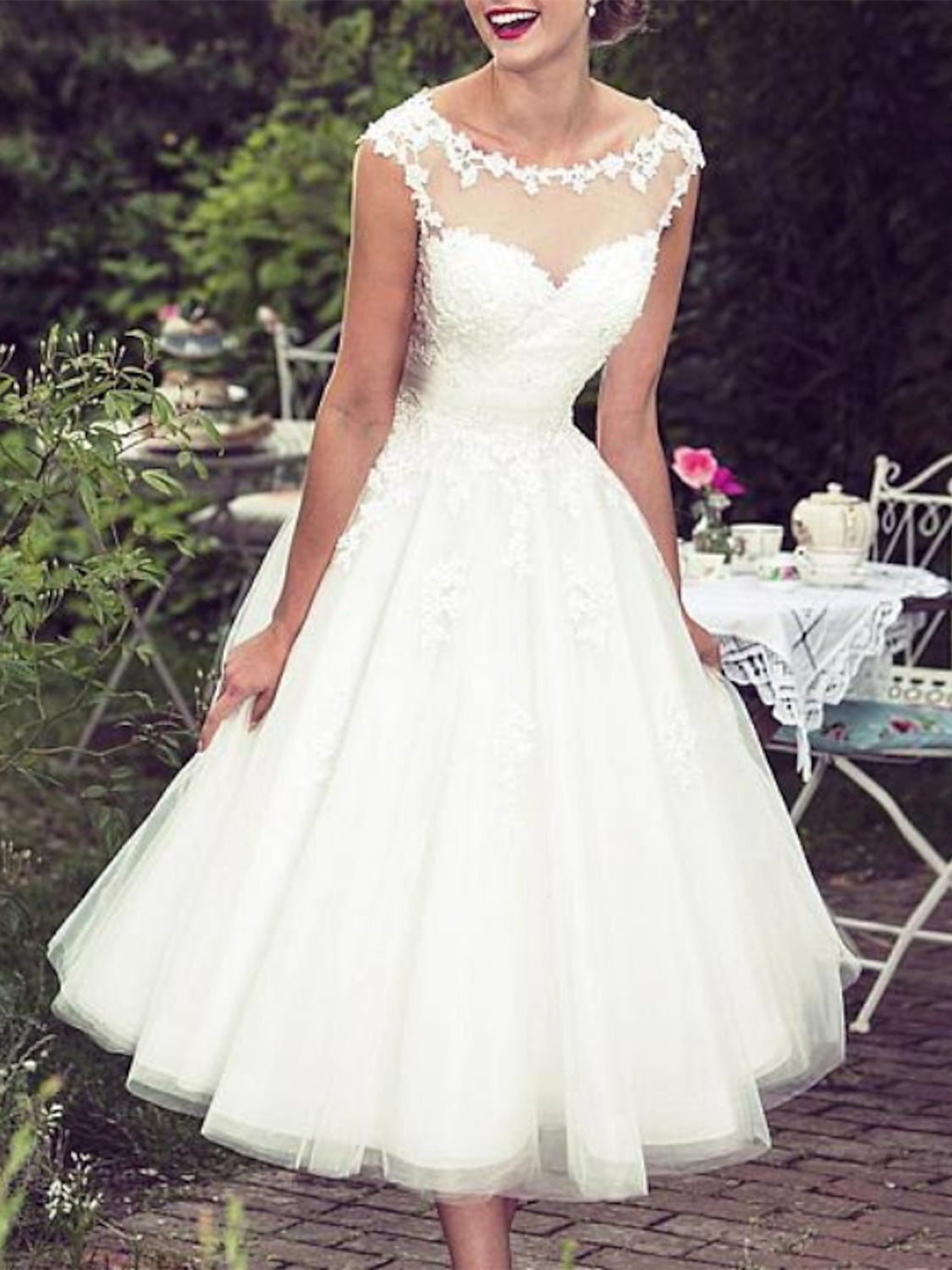 A-Line/Princess Lace Tulle Illusion Neck Sleeveless Tea Length Appliques Wedding Dress White